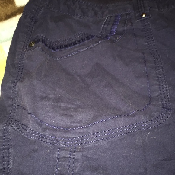 Shorts - Picture 3 of 5